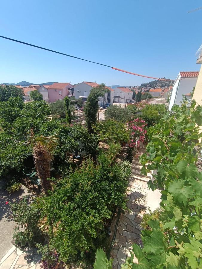 Tribunj Apartmani المظهر الخارجي الصورة