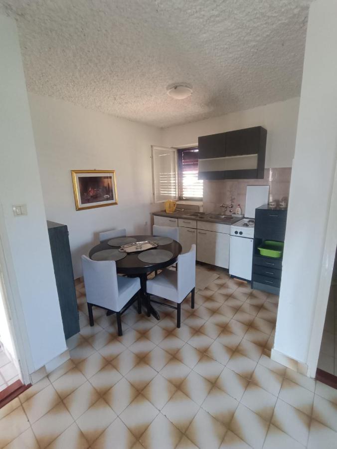 Tribunj Apartmani المظهر الخارجي الصورة